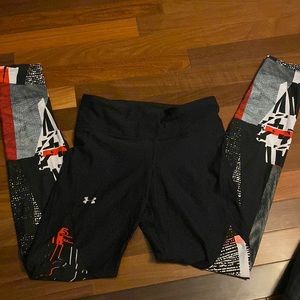 Under Armour leggings.